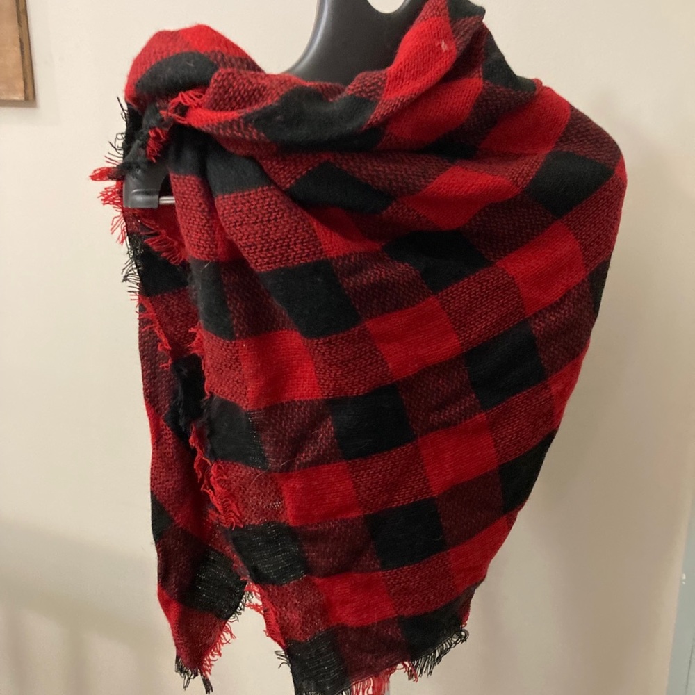 Plaid red/black blanket scarf